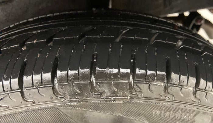 2019 Renault Kwid RXL, Petrol, Manual, 9,323 km, Left Rear Tyre Tread