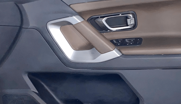 2022 Tata Harrier XZ PLUS 2.0L, Diesel, Manual, 54,928 km, Driver Side Door Panels Control
