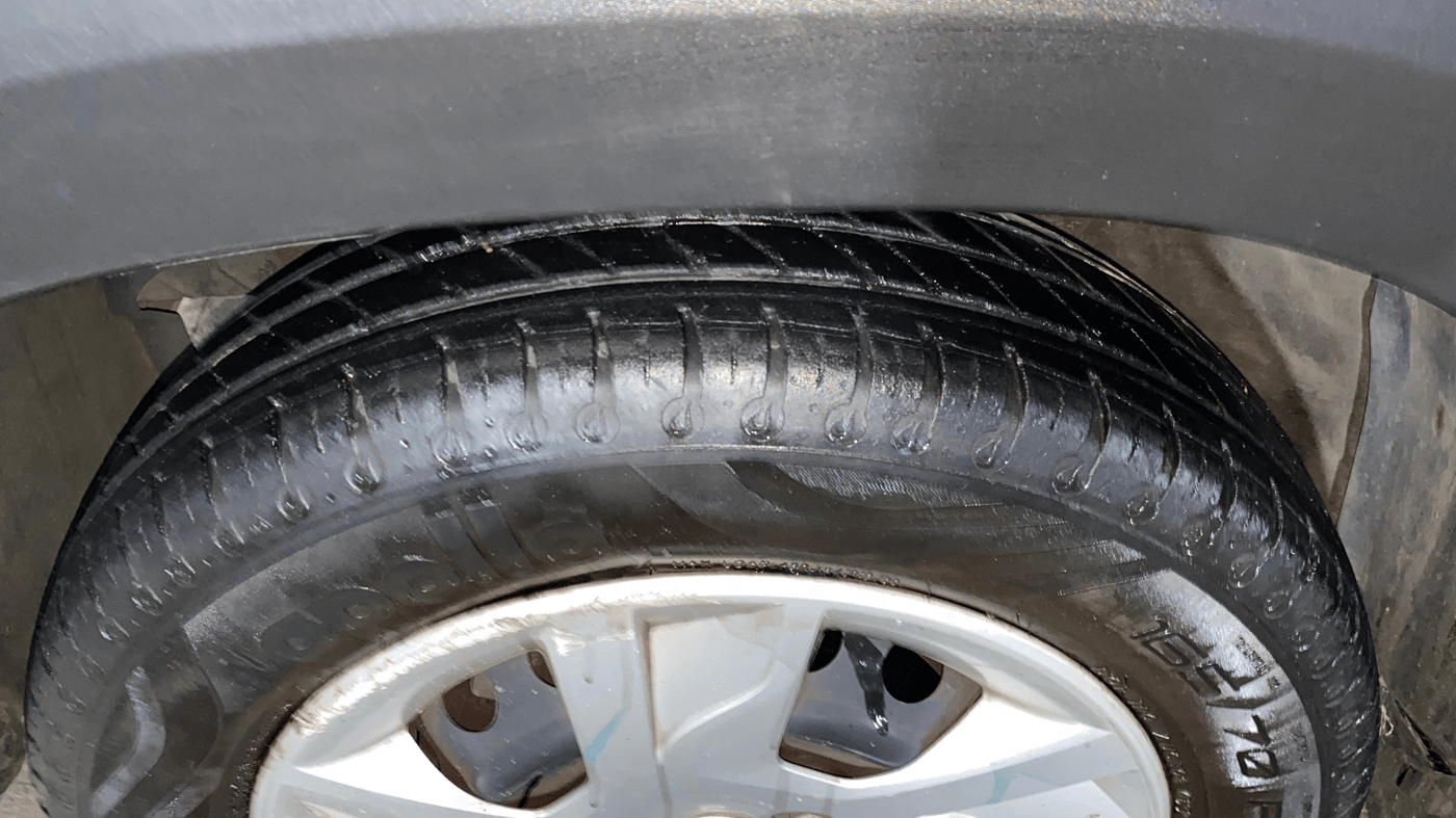 2022 Renault Kwid RXT 1.0 AMT (O), Petrol, Automatic, 49,861 km, Right Front Tyre Tread