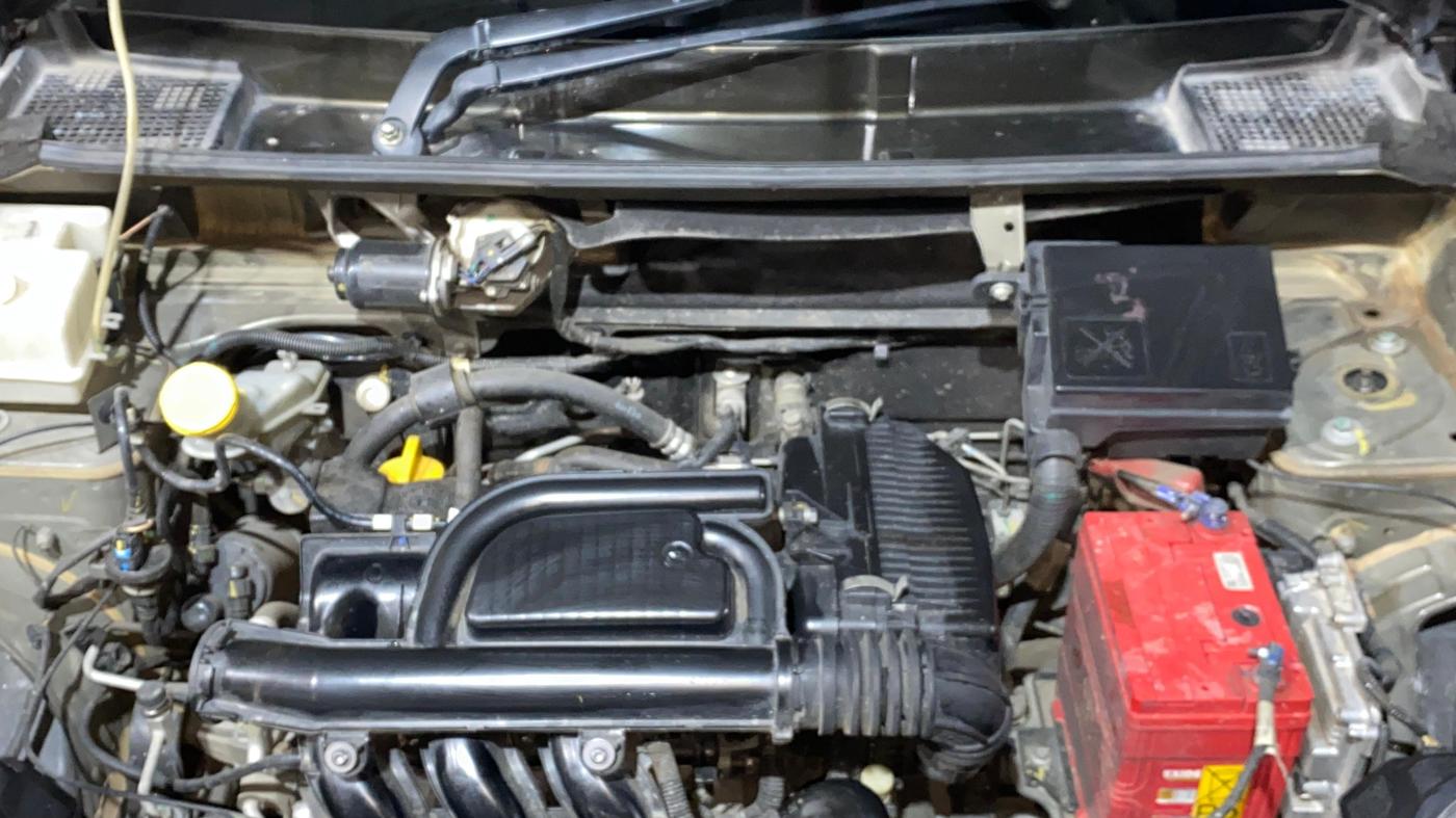2022 Renault Kwid RXT 1.0 AMT (O), Petrol, Automatic, 49,861 km, Engine View