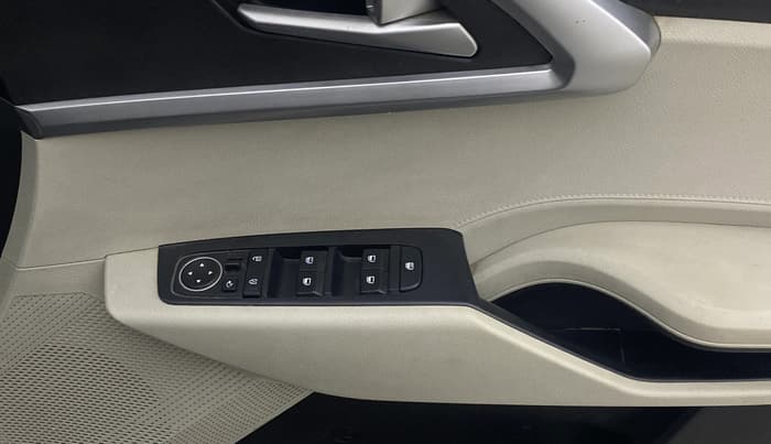 2022 KIA CARENS PRESTIGE PLUS 1.4 PETROL DCT 7 STR, Petrol, Automatic, 73,096 km, Driver Side Door Panels Control