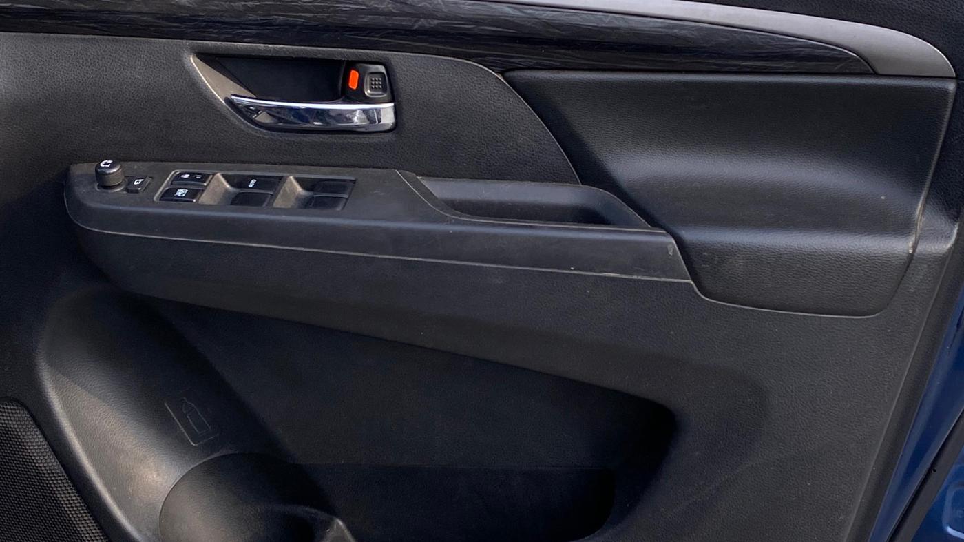 2019 Maruti XL6 ALPHA AT, Petrol, Automatic, 1,24,575 km, Driver Side Door Panels Control