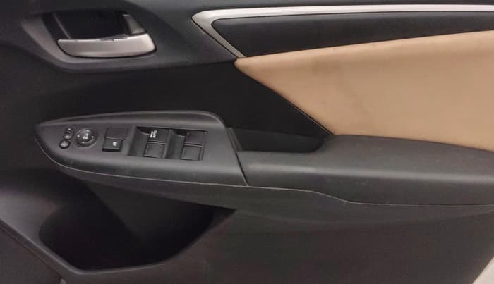 2015 Honda Jazz 1.5L I-DTEC V, Diesel, Manual, 88,757 km, Driver Side Door Panels Control