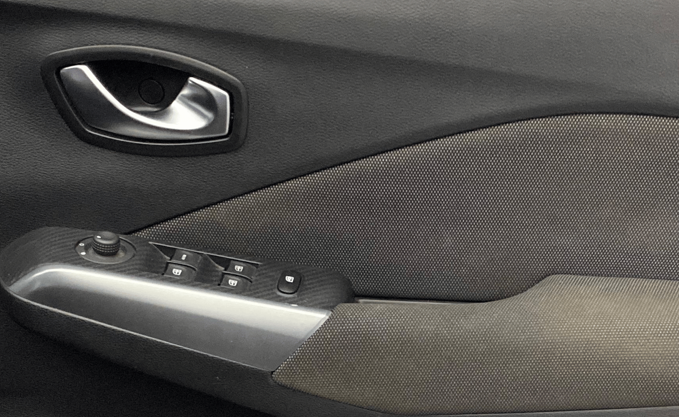 2019 Nissan Kicks XV DIESEL, Diesel, Manual, 50,110 km, Driver Side Door Panels Control