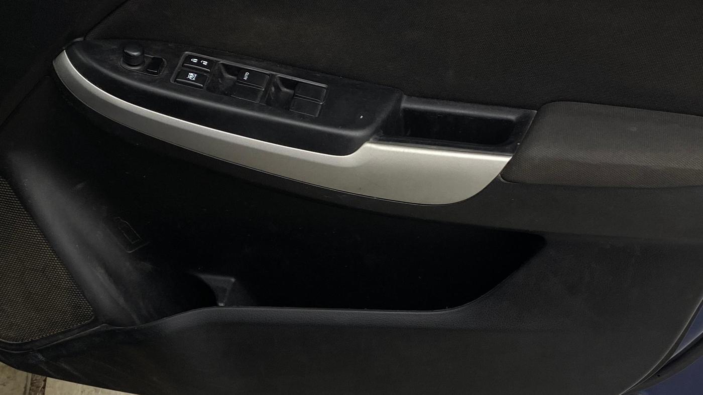 2018 Maruti Baleno DELTA CVT PETROL 1.2, Petrol, Automatic, 1,39,085 km, Driver Side Door Panels Control