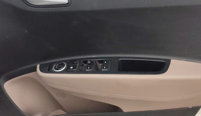 2016 Hyundai Xcent SX 1.2, Petrol, Manual, 73,997 km, Driver Side Door Panels Control
