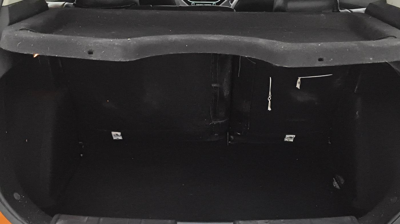 2018 Tata NEXON XZA PLUS DIESEL DUAL TONE, Diesel, Automatic, 40,712 km, Boot Inside
