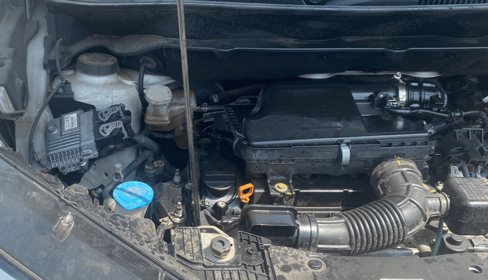 2023 Maruti XL6 ZETA CNG, CNG, Manual, 1,03,816 km, Engine View - Right