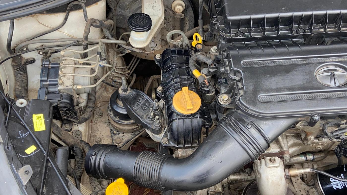 2021 Tata Tiago XZA PLUS PETROL, Petrol, Automatic, 68,111 km, Engine View - Left