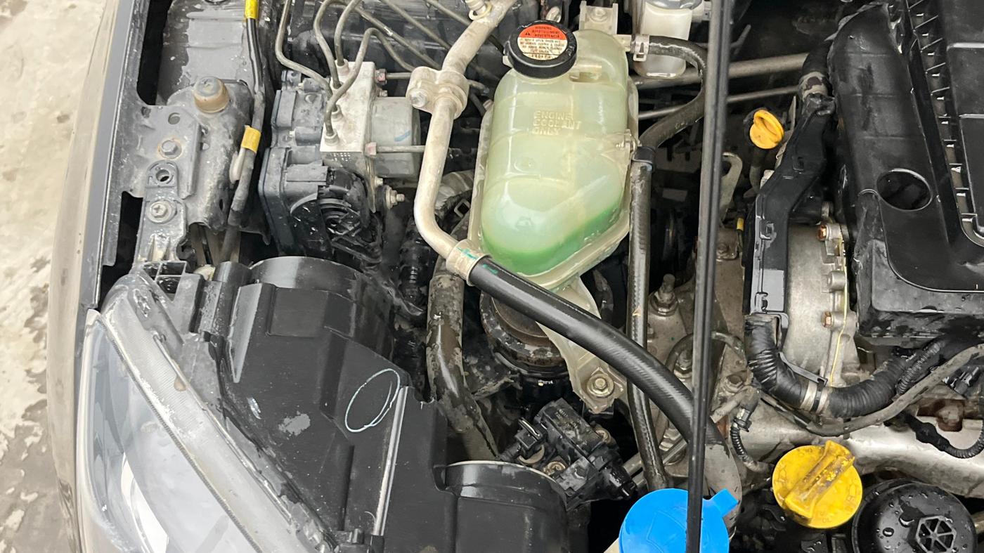 2019 Maruti Vitara Brezza VDI, Diesel, Manual, 89,741 km, Engine View - Right