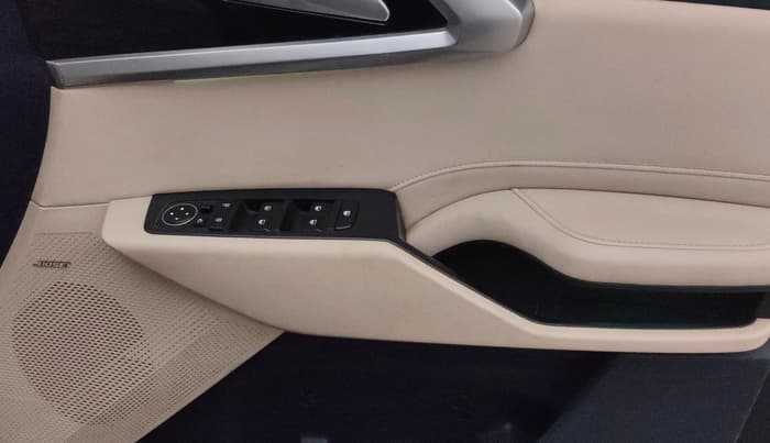 2023 KIA CARENS LUXURY PLUS IMT 1.5 DIESEL IMT, Diesel, Manual, 80,720 km, Driver Side Door Panels Control