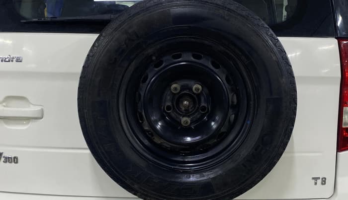 2015 Mahindra TUV300 T8, Diesel, Manual, 81,031 km, Spare Tyre