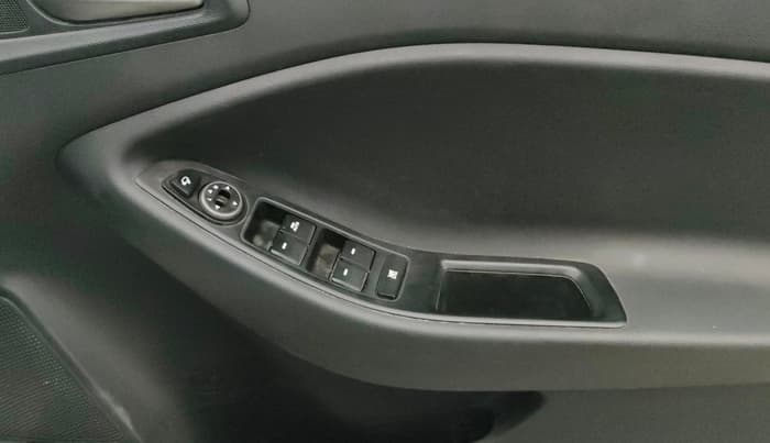 2018 Hyundai i20 Active 1.2 SX, Petrol, Manual, 51,592 km, Driver Side Door Panels Control
