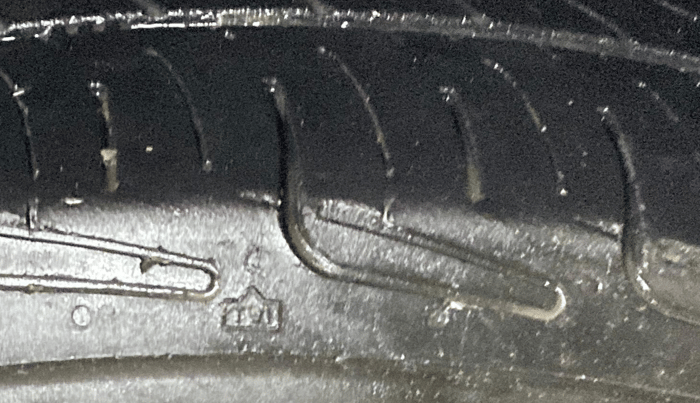 2018 Maruti Celerio VXI (O) CNG, CNG, Manual, 80,239 km, Right Front Tyre Tread
