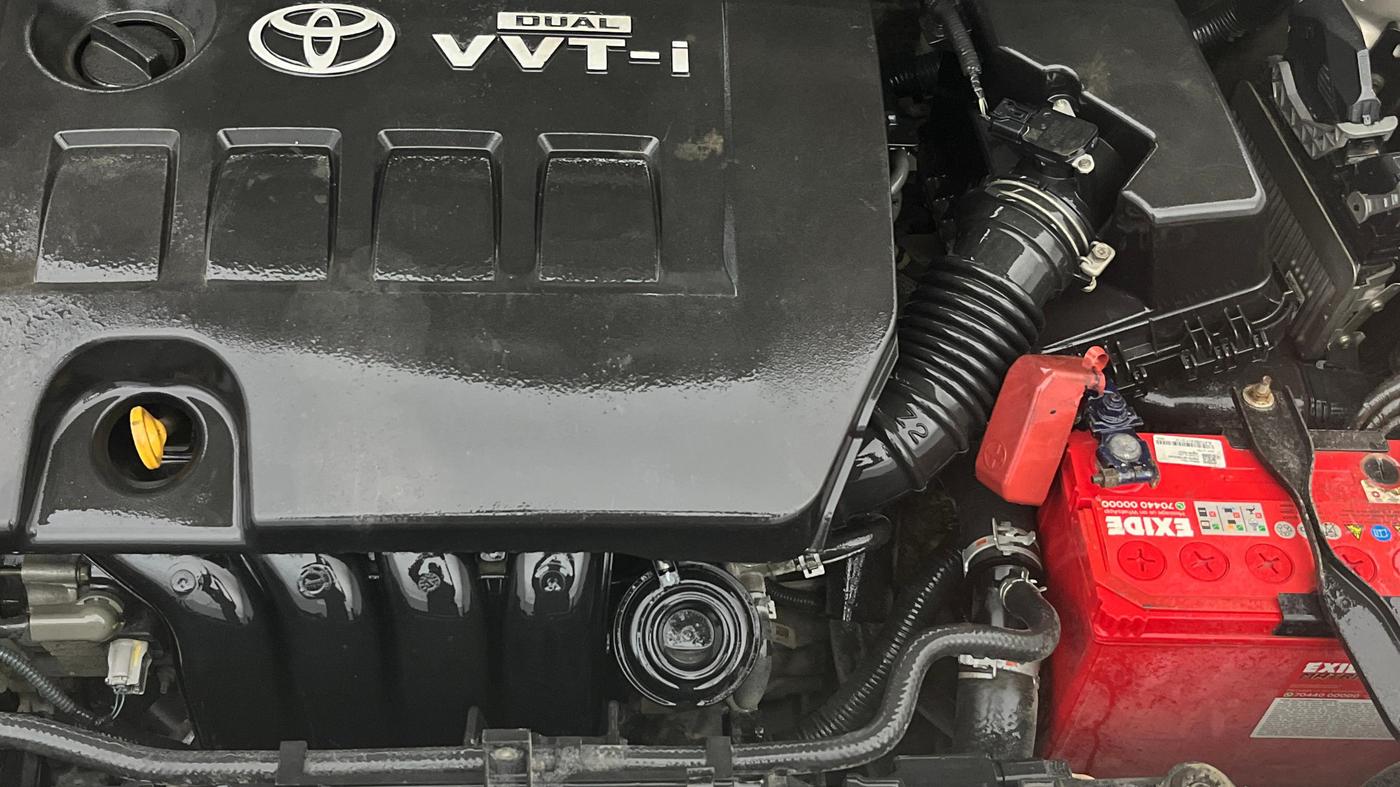 2014 Toyota Corolla Altis G CVT PETROL, Petrol, Automatic, 81,321 km, Engine View