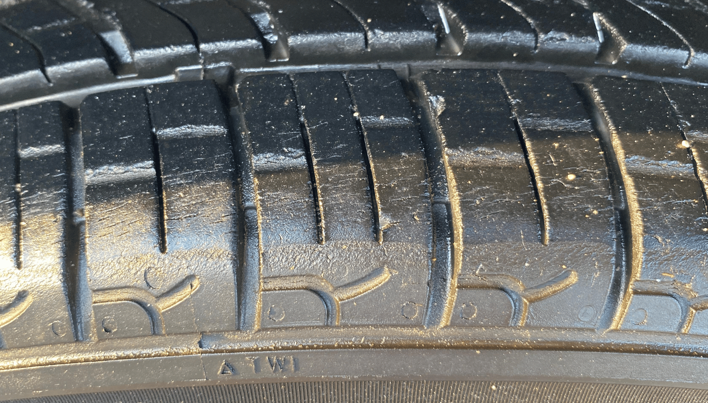 2016 Maruti Alto K10 VXI AMT, Petrol, Automatic, 37,327 km, Left Rear Tyre Tread