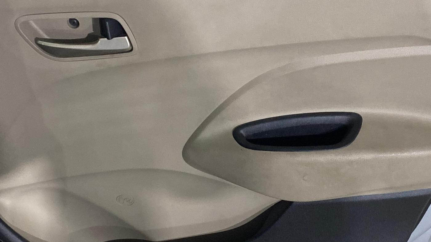 2022 Hyundai NEW SANTRO SPORTZ AMT, Petrol, Automatic, 11,106 km, Driver Side Door Panels Control