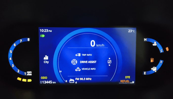 2023 Tata NEXON CREATIVE + SUNROOF 1.2 PETROL, Petrol, Manual, 13,404 km, Odometer Image