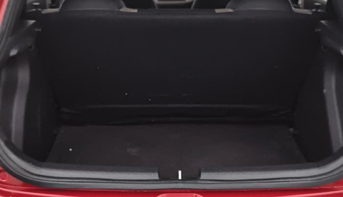 2016 Hyundai Elite i20 ERA 1.2, Petrol, Manual, 74,011 km, Boot Inside