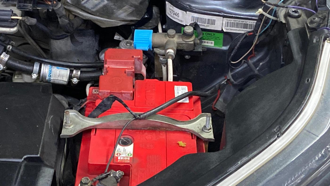 2021 Tata PUNCH ADVENTURE AMT, CNG, Automatic, 69,523 km, Engine View - Left