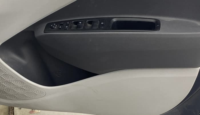 2021 Hyundai GRAND I10 NIOS SPORTZ AMT 1.2 KAPPA VTVT, Petrol, Automatic, 47,751 km, Driver Side Door Panels Control