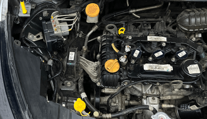 2022 Tata ALTROZ XT PETROL, Petrol, Manual, 72,429 km, Engine View - Right