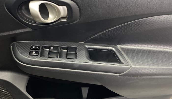2020 Datsun Go Plus T, Petrol, Manual, 18,683 km, Driver Side Door Panels Control