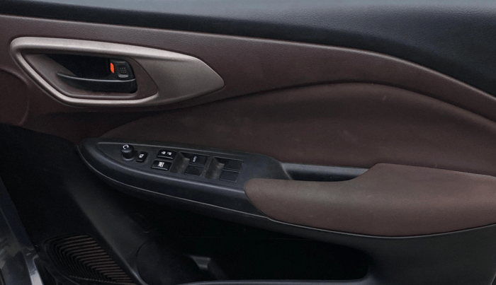 2023 Maruti FRONX DELTA PLUS 1.2MT, Petrol, Manual, 95,373 km, Driver Side Door Panels Control