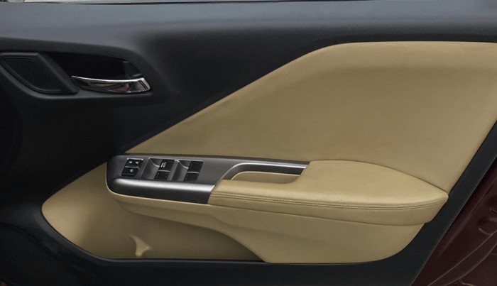 2014 Honda City 1.5L I-VTEC VX CVT, Petrol, Automatic, 1,12,294 km, Driver Side Door Panels Control