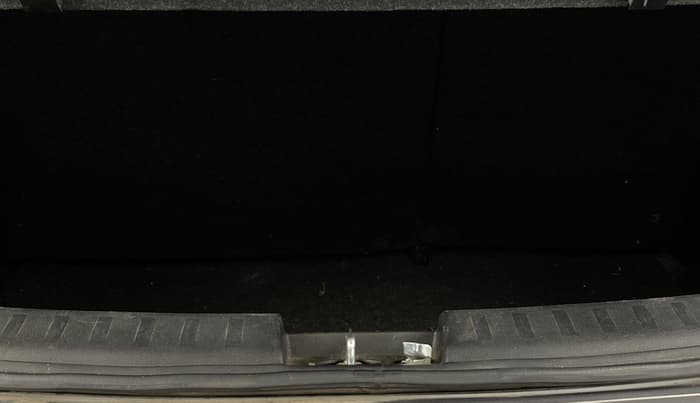 2015 Maruti Swift LXI (O), Petrol, Manual, 52,862 km, Boot Inside