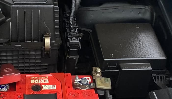 2022 Mahindra XUV300 W8 (O) 1.2 PETROL AMT, Petrol, Automatic, 1,19,785 km, Engine View - Left
