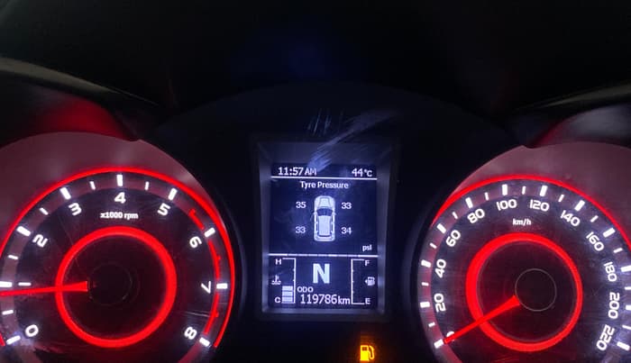 2022 Mahindra XUV300 W8 (O) 1.2 PETROL AMT, Petrol, Automatic, 1,19,785 km, Odometer Image
