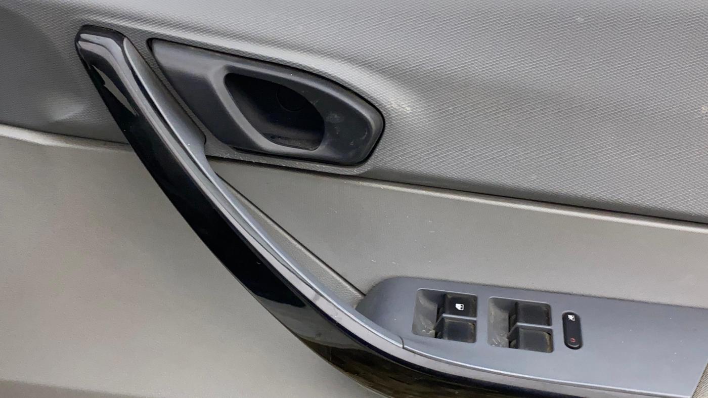 2021 Tata TIGOR XZ PETROL, Petrol, Manual, 78,267 km, Driver Side Door Panels Control