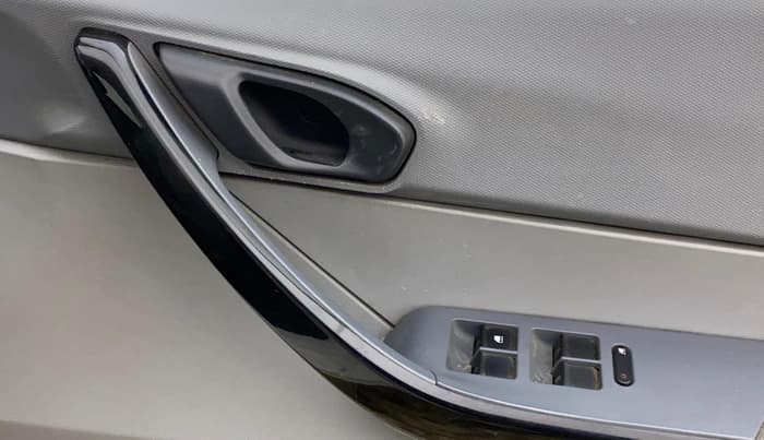 2021 Tata TIGOR XZ PETROL, Petrol, Manual, 78,267 km, Driver Side Door Panels Control