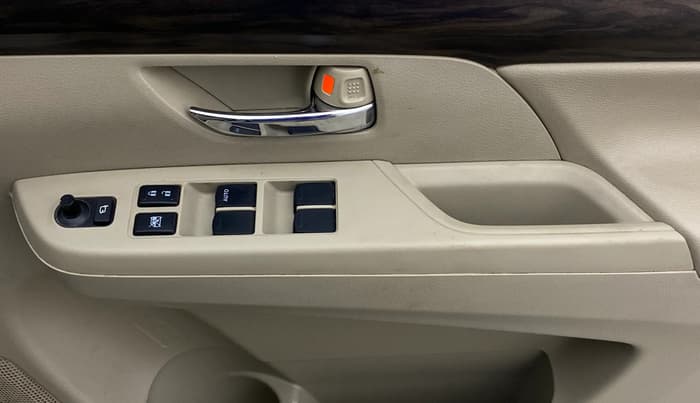 2021 Maruti Ertiga ZXI AT SHVS, Petrol, Automatic, 79,388 km, Driver Side Door Panels Control