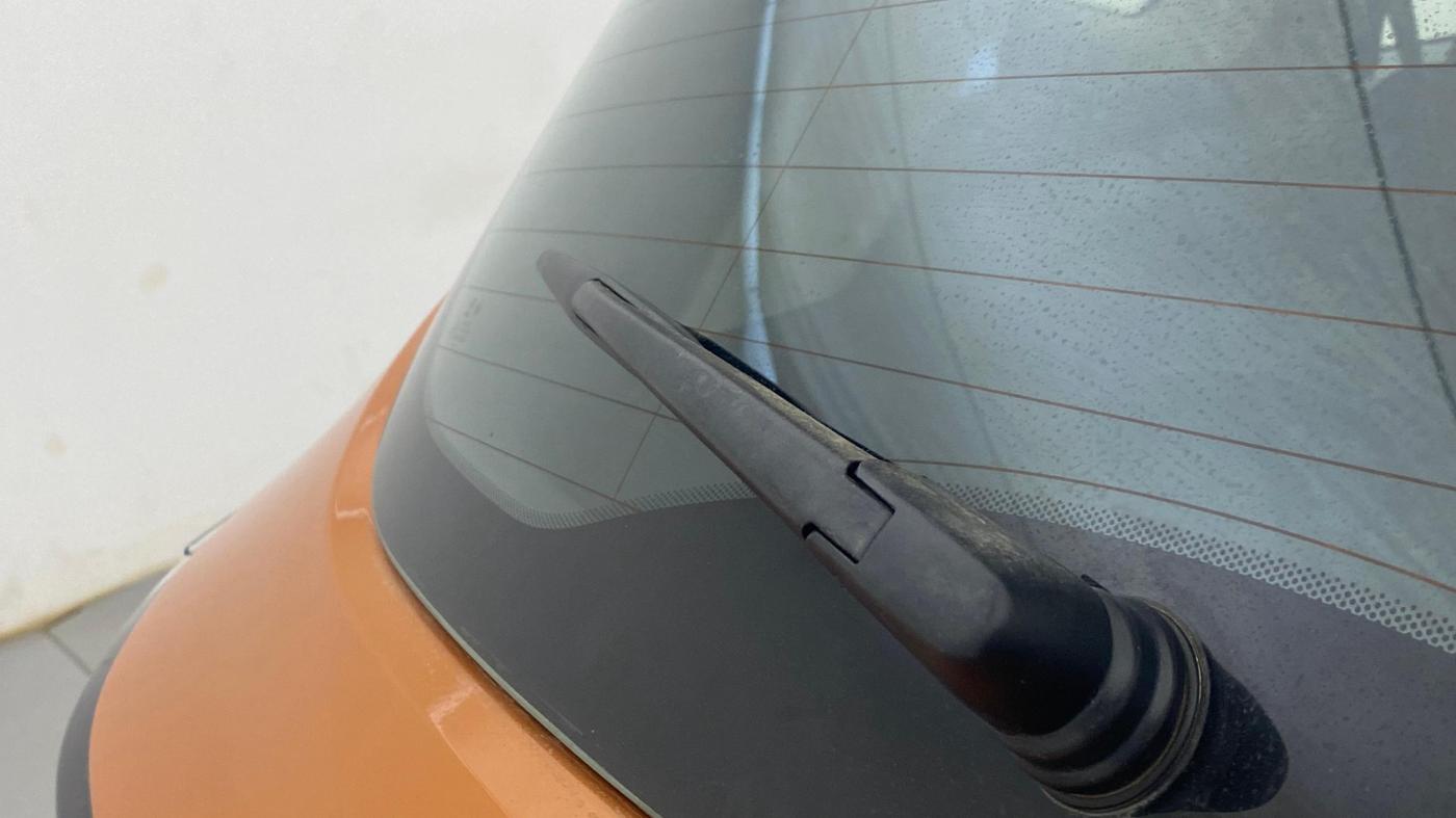 2019 Tata Harrier XZ 2.0L, Diesel, Manual, 84,869 km, Rear Wiper