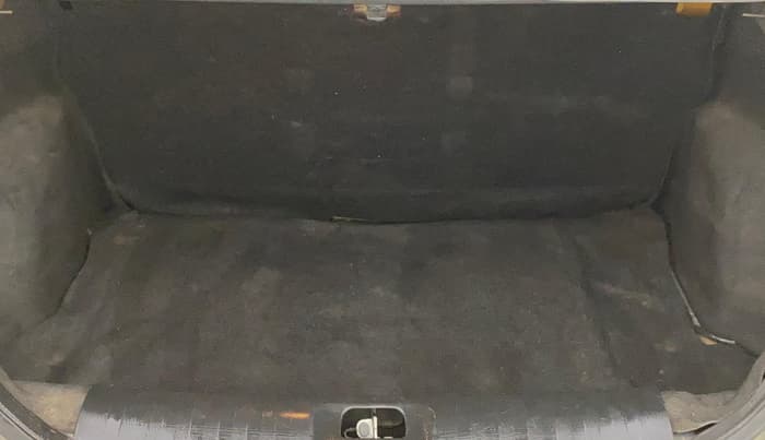 2016 Maruti Swift Dzire VXI, Petrol, Manual, 74,281 km, Boot Inside