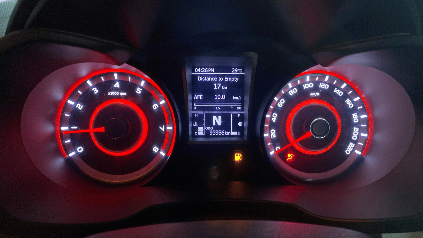 2021 Mahindra XUV300 W8 (O) 1.2 PETROL, Petrol, Manual, 93,933 km, Odometer Image