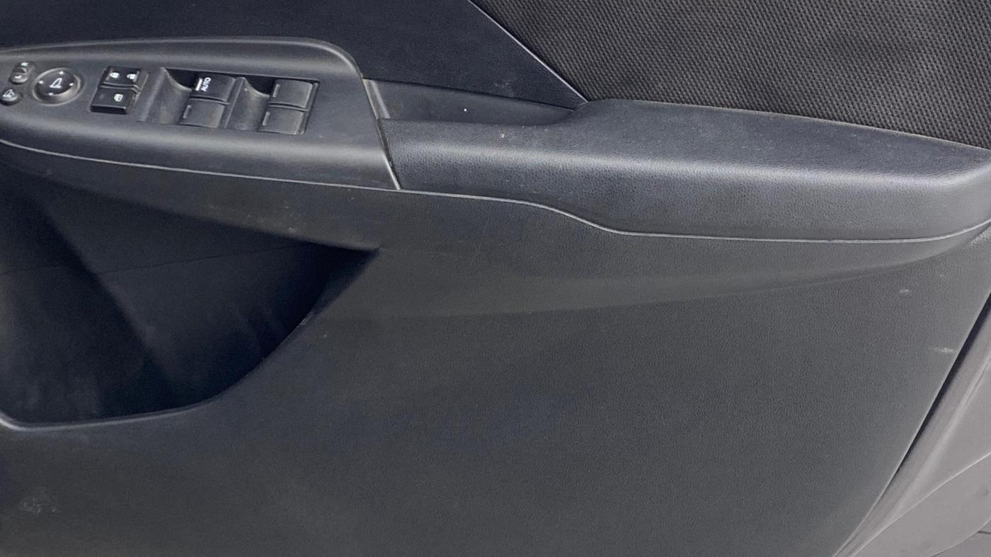 2020 Honda WR-V 1.2L I-VTEC VX MT, Petrol, Manual, 27,897 km, Driver Side Door Panels Control