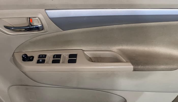 2017 Maruti Ertiga VXI, Petrol, Manual, 52,348 km, Driver Side Door Panels Control