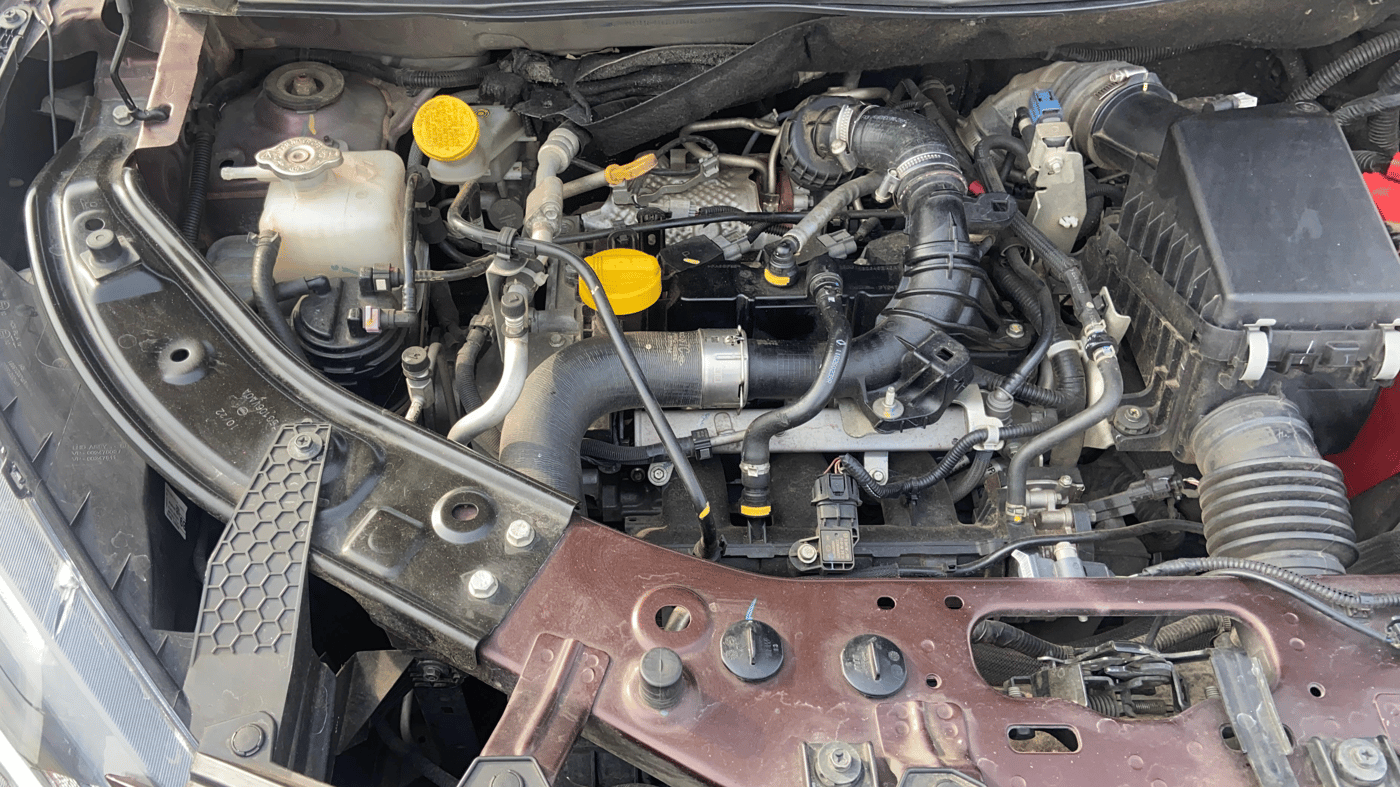 2022 Nissan MAGNITE XV TURBO CVT DUAL TONE, Petrol, Automatic, 58,673 km, Engine View - Right