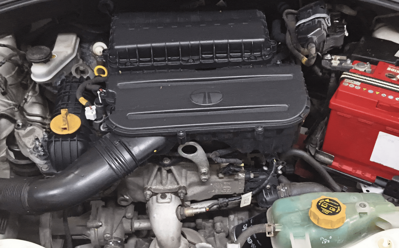 2022 Tata Tiago XM CNG, CNG, Manual, 65,111 km, Engine View
