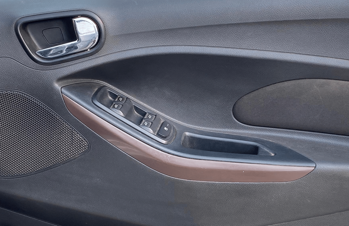 2018 Ford FREESTYLE TITANIUM PLUS 1.2 PETROL, Petrol, Manual, 63,441 km, Driver Side Door Panels Control