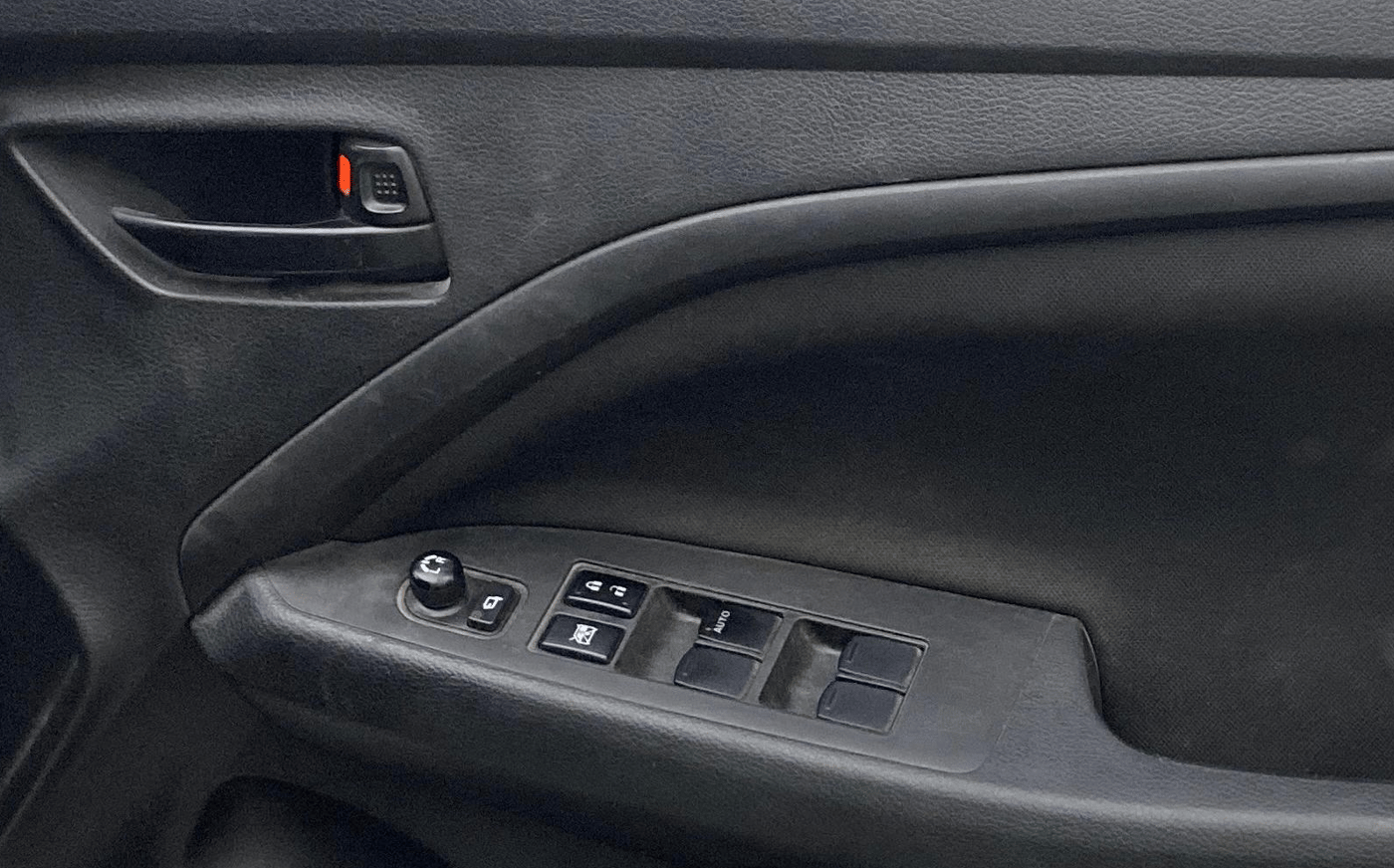 2023 Maruti BREZZA VXI SMART HYBRID, Petrol, Manual, 73,166 km, Driver Side Door Panels Control
