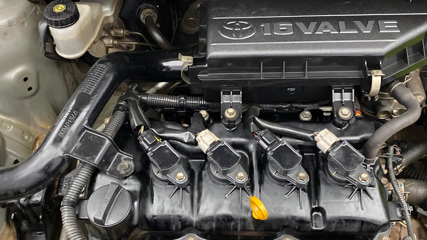 2015 Toyota Etios G, Petrol, Manual, 69,861 km, Engine View - Right