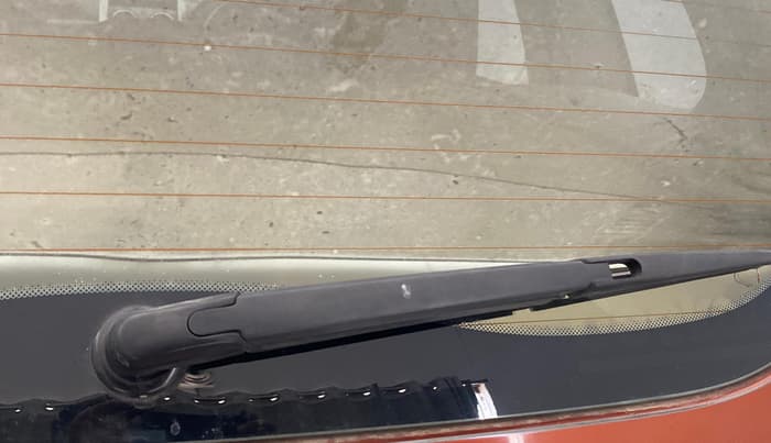 2016 Renault Duster 85 PS RXL DIESEL, Diesel, Manual, 1,24,019 km, Rear Wiper