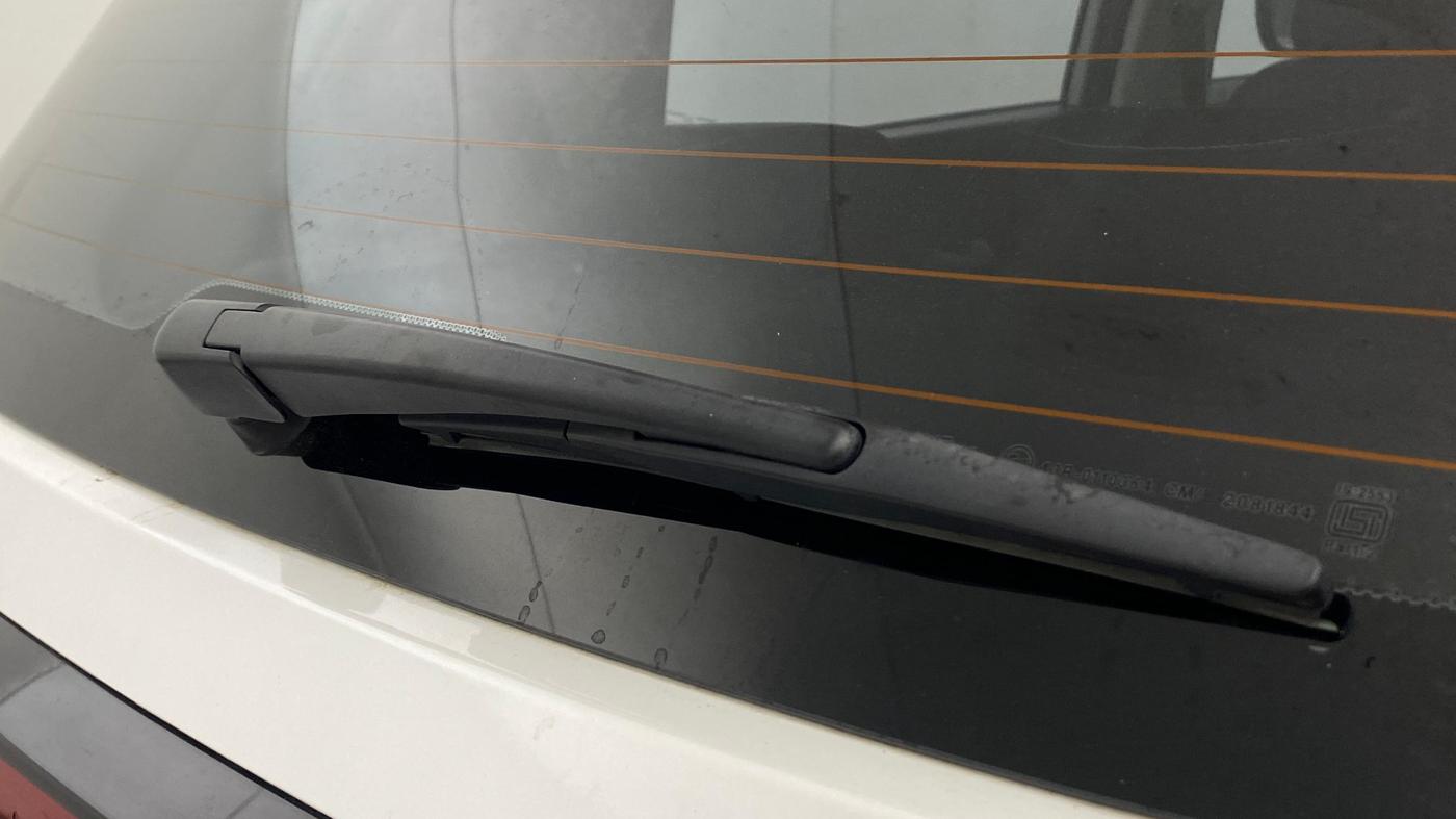 2024 Mahindra XUV 3XO AX5 1.2 L TCMPFI AT, Petrol, Automatic, 12,756 km, Rear Wiper
