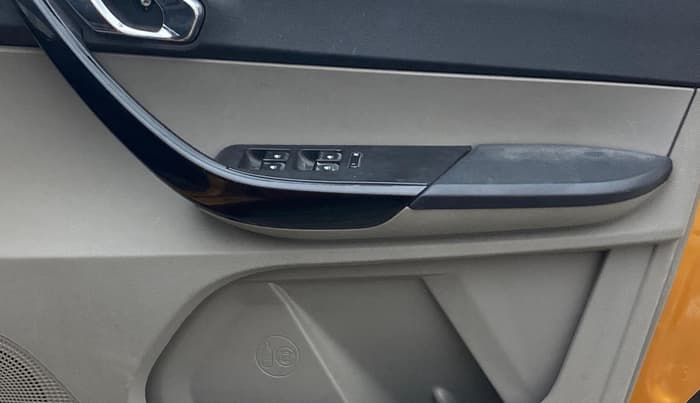 2017 Tata Tiago XZ PETROL, Petrol, Manual, 48,052 km, Driver Side Door Panels Control