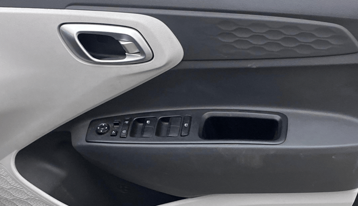 2022 Hyundai GRAND I10 NIOS SPORTZ 1.2 KAPPA VTVT, Petrol, Manual, 62,305 km, Driver Side Door Panels Control