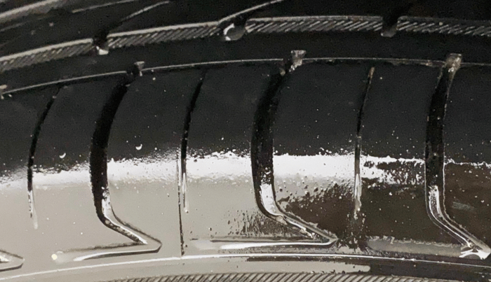 2020 MG HECTOR SHARP 1.5 DCT PETROL, Petrol, Automatic, 47,007 km, Right Front Tyre Tread